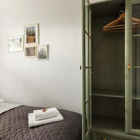 Mira Centrum * זקופאנה