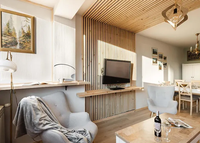 Mira Centrum Apartment *