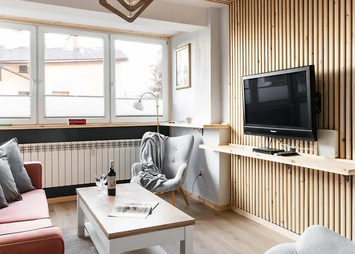 Mira Centrum Apartment *